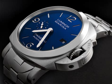 how to wind a panerai automatic watch|panerai watch brace.